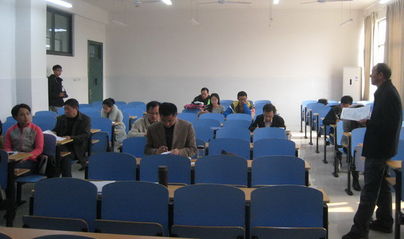 文化與傳媒學院舉行2013-2014年度網絡與新媒體專業單科進修教師說課講課觀摩活動